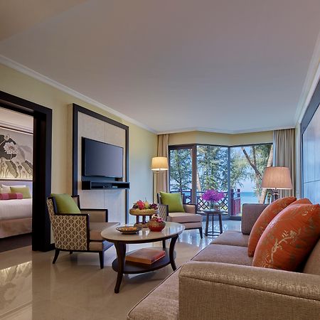 Dusit Thani Laguna Phuket Praia de Bang Tao Exterior foto A suite at the Shangri-La Kuala Lumpur