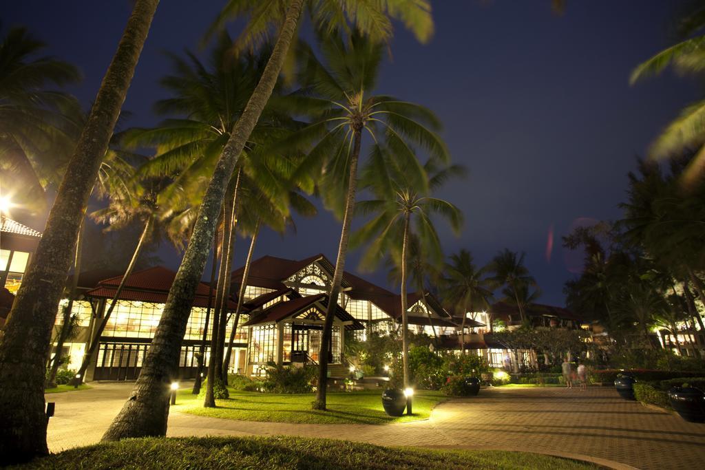 Dusit Thani Laguna Phuket Praia de Bang Tao Exterior foto The E&O 88 Hotel